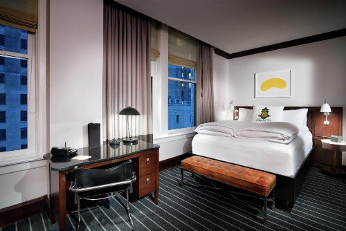Staypineapple, An Iconic Hotel, The Loop image 42