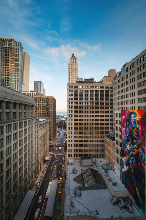 Staypineapple, An Iconic Hotel, The Loop image 6